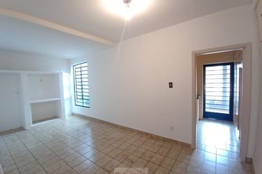 Casa para alugar - 292m&sup2; - Centro