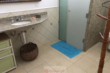 Casa &agrave; venda - 297m&sup2; - Centro
