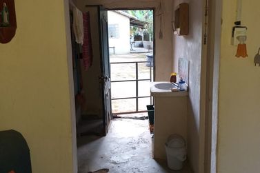 S&iacute;tio &agrave; venda - 120m&sup2; - Centro