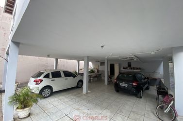 Casa &agrave; venda - 252m&sup2; - Centro