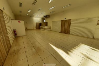 Sala Comercial para alugar - 194m&sup2; - Centro
