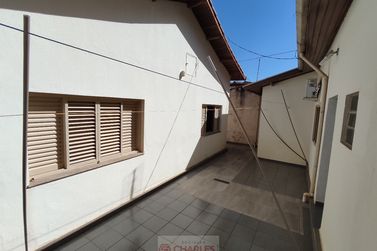 Casa &agrave; venda - 203m&sup2; - Centro