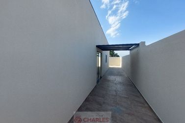 Casa &agrave; venda - 105m&sup2; - Centro