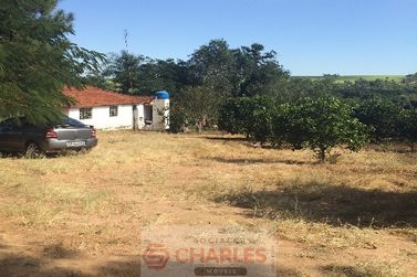 S&iacute;tio &agrave; venda - 10m&sup2; - Centro