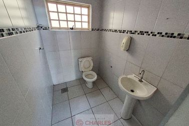 Sal&atilde;o Comercial para alugar - 302m&sup2; - Centro