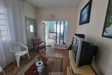Casa &agrave; venda - 128m&sup2; - Centro