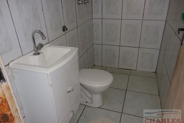 Casa &agrave; venda - 70m&sup2; - Centro