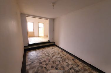 Casa para alugar - 163m&sup2; - Centro