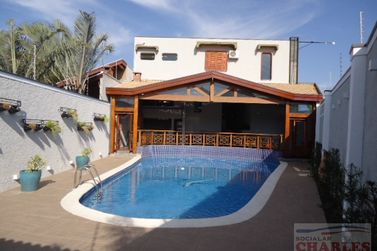 Casa &agrave; venda - 483m&sup2; - Centro
