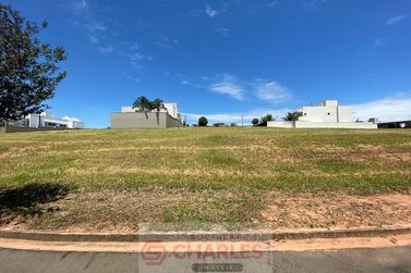 Terreno &agrave; venda - 10m&sup2; - Centro