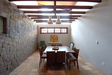 Casa para alugar - 360m&sup2; - Centro