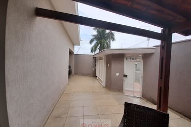 Casa &agrave; venda - 160m&sup2; - Centro