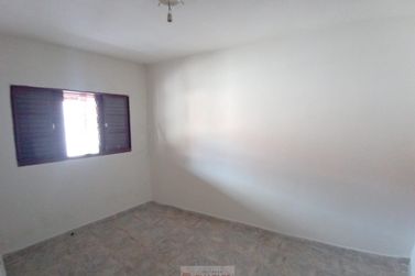 Casa para alugar - 77m&sup2; - Centro