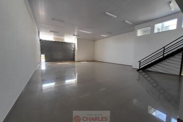 Sal&atilde;o Comercial para alugar - 270m&sup2; - Centro