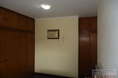 Casa &agrave; venda - 283m&sup2; - Centro