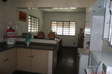 S&iacute;tio &agrave; venda - 252m&sup2; - Centro