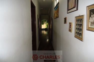 Casa &agrave; venda - 330m&sup2; - Centro
