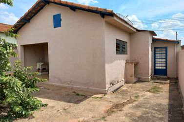 Casa &agrave; venda - 131m&sup2; - Centro