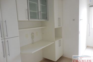 Apartamento &agrave; venda - 74m&sup2; - Centro