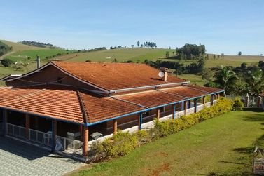 S&iacute;tio &agrave; venda - 652m&sup2; - Centro