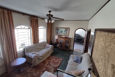 Casa &agrave; venda - 203m&sup2; - Centro