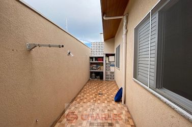 Casa &agrave; venda - 105m&sup2; - Centro