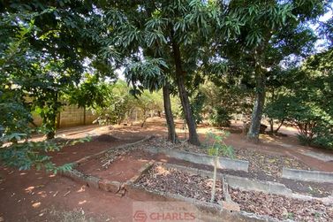 S&iacute;tio &agrave; venda - 312m&sup2; - Centro