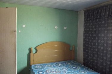 Casa &agrave; venda - 100m&sup2; - Centro