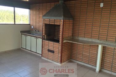 Casa &agrave; venda - 300m&sup2; - Centro