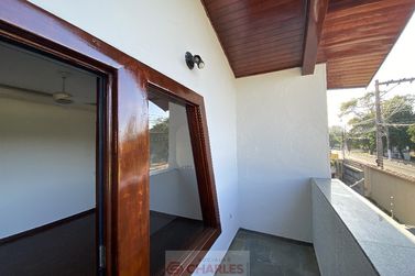 Casa &agrave; venda - 235m&sup2; - Centro