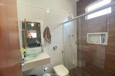 Casa &agrave; venda - 250m&sup2; - Centro