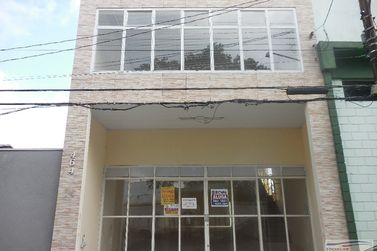 Sala Comercial &agrave; venda - 450m&sup2; - Centro