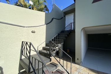Casa &agrave; venda - 235m&sup2; - Centro