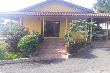 S&iacute;tio &agrave; venda - 700m&sup2; - Centro