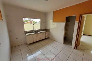 Casa &agrave; venda - 190m&sup2; - Centro