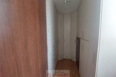 Casa &agrave; venda - 240m&sup2; - Centro