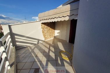 Casa para alugar - 200m&sup2; - Centro