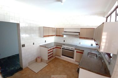 Casa para alugar - 130m&sup2; - Centro