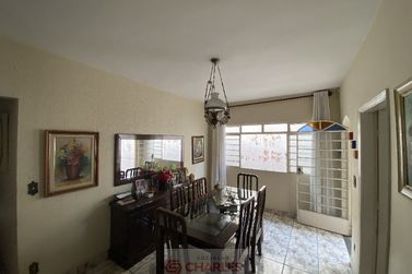 Casa &agrave; venda - 252m&sup2; - Centro
