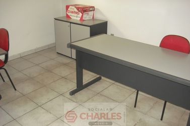 Sala Comercial &agrave; venda - 670m&sup2; - Centro