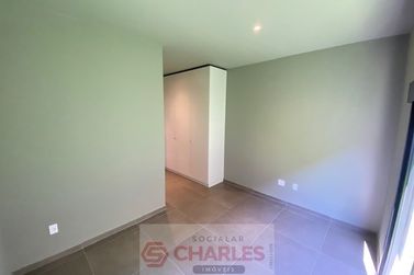 Casa &agrave; venda - 300m&sup2; - Centro