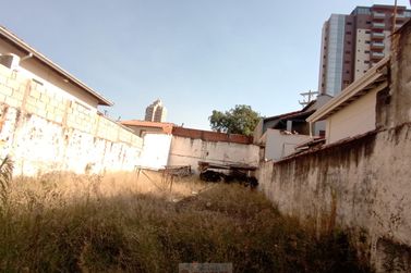 Terreno para alugar - 127m&sup2; - Centro