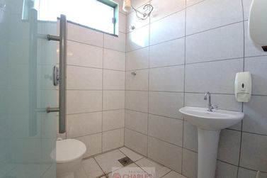 Sal&atilde;o Comercial para alugar - 300m&sup2; - Centro