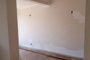 Casa &agrave; venda - 10m&sup2; - Centro
