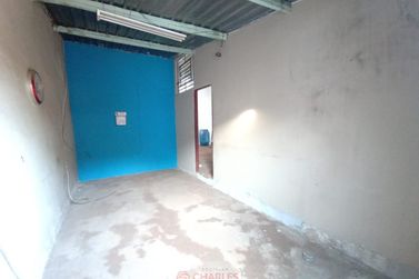 Sal&atilde;o Comercial para alugar - 75m&sup2; - Centro