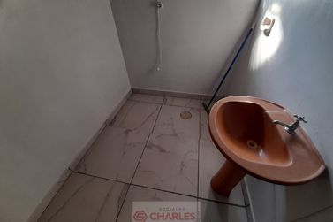 Sal&atilde;o Comercial para alugar - 300m&sup2; - Centro