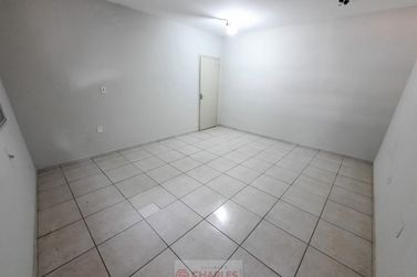 Sal&atilde;o Comercial para alugar - 182m&sup2; - Centro