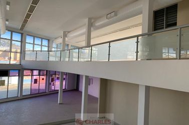 Sala Comercial para alugar - 622m&sup2; - Centro
