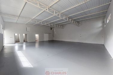 Sal&atilde;o Comercial para alugar - 250m&sup2; - Centro