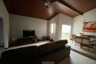Casa &agrave; venda - 175m&sup2; - Centro